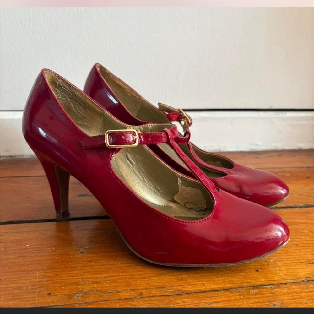 American Vintage Red Heels Mary Jane Style
